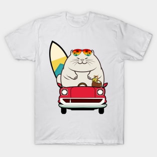 Funny Fat cat is driving to the beach T-Shirt